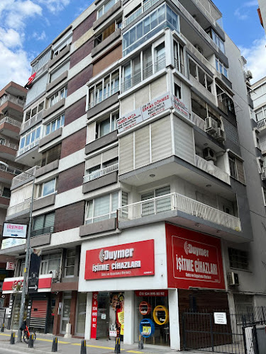 Prof. Dr. Tamer Akça - İzmir Meme ve Endokrin (Tiroid) Hastalıkları