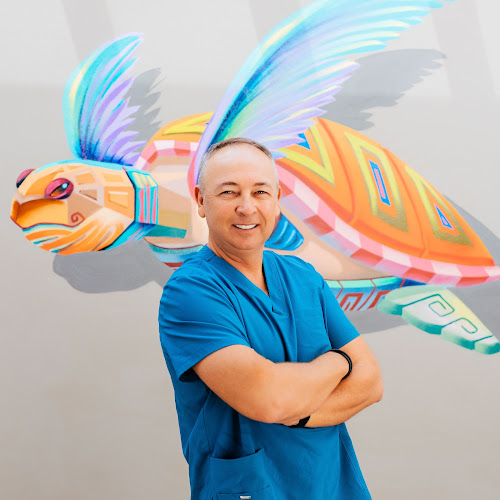 Shtern Dental Clinic - Dentist Cancún